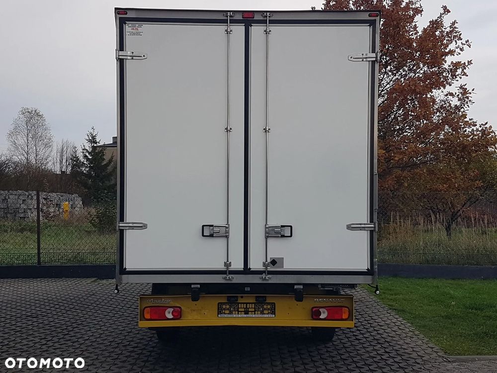 Renault MASTER KONTENER 8EP 4,21x2,23x2,22 KLIMA KRAJOWY MANUAL  6-BIEGÓW - 16