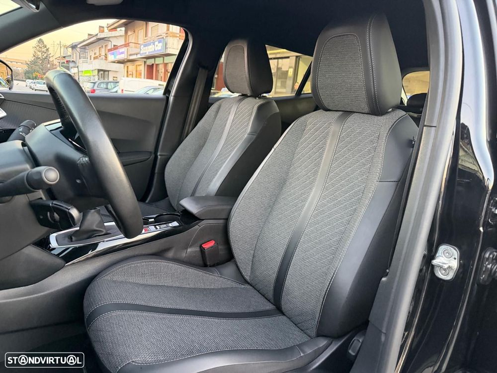 Peugeot 2008 1.2 PureTech Allure - 9