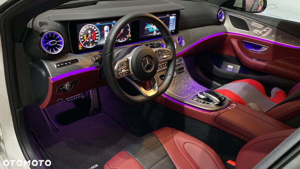 Mercedes-Benz CLS 300 d 9G-TRONIC AMG Line - 4