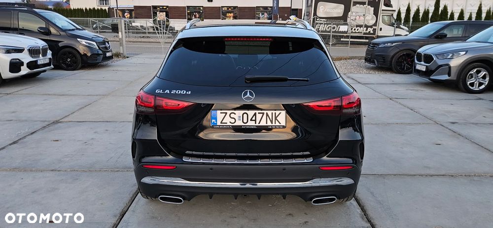 Mercedes-Benz GLA 200 d AMG Line - 6