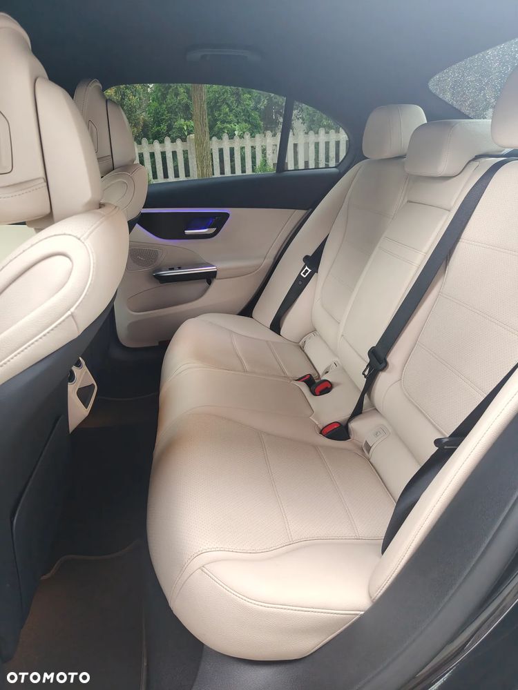 Mercedes-Benz Klasa C 220 d mHEV 4-Matic Avantgarde - 12