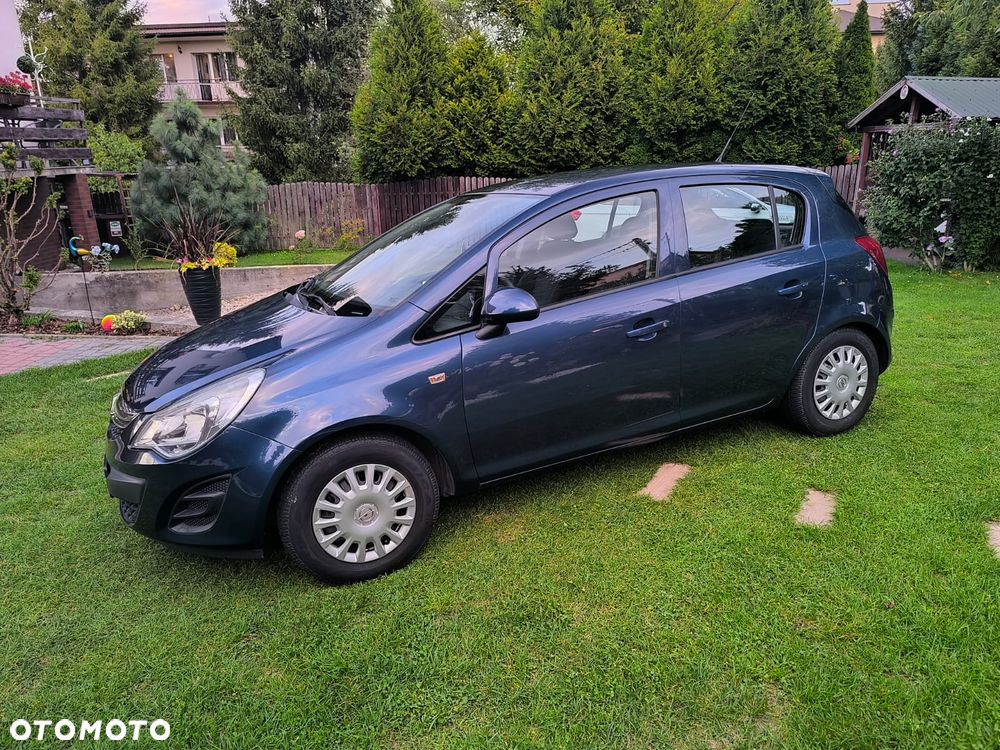 Opel Corsa 1.2 16V Essentia - 5