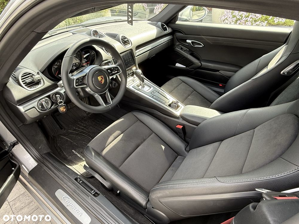 Porsche 718 Cayman - 5