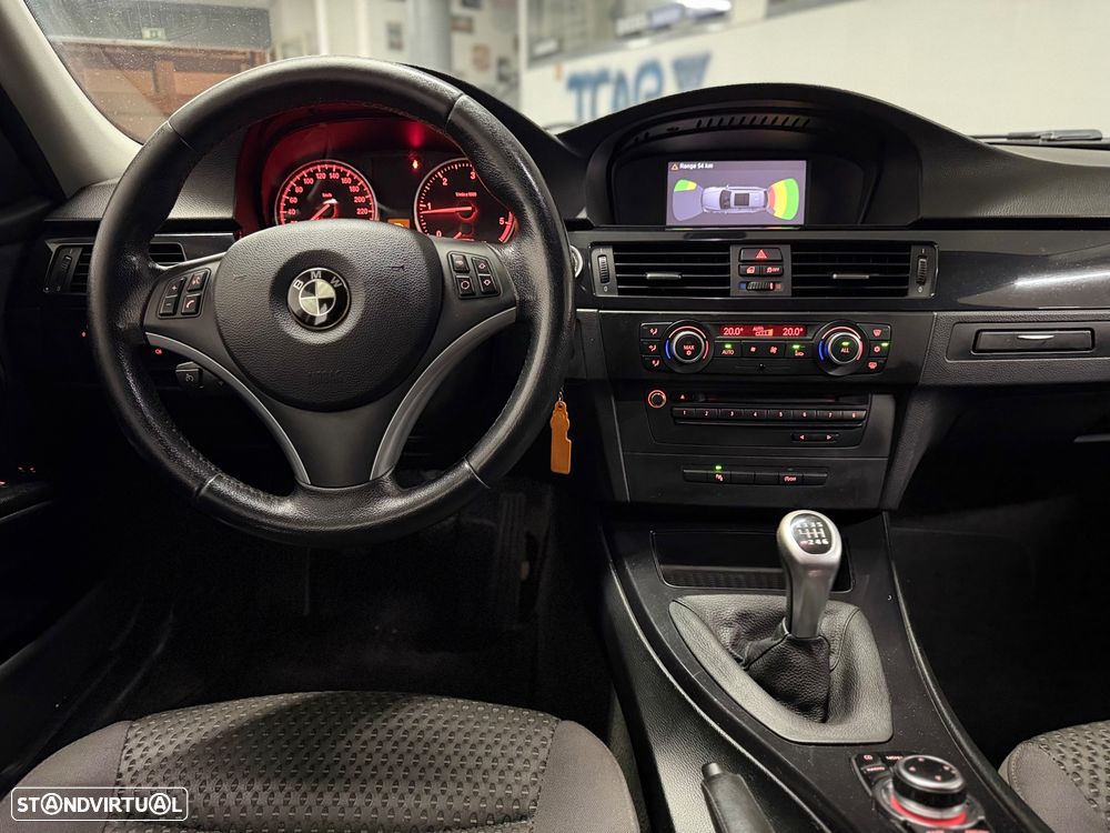 BMW 320 d DPF Edition Sport - 21