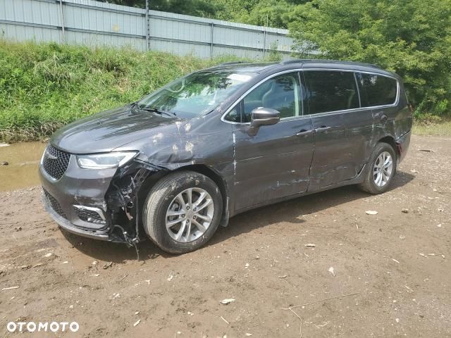 Chrysler Pacifica - 26