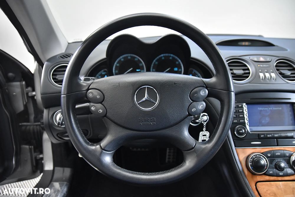 Mercedes-Benz SL - 15