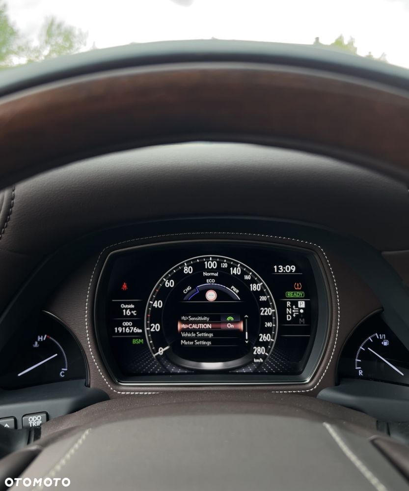 Lexus LS - 34