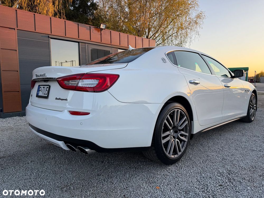 Maserati Quattroporte - 20