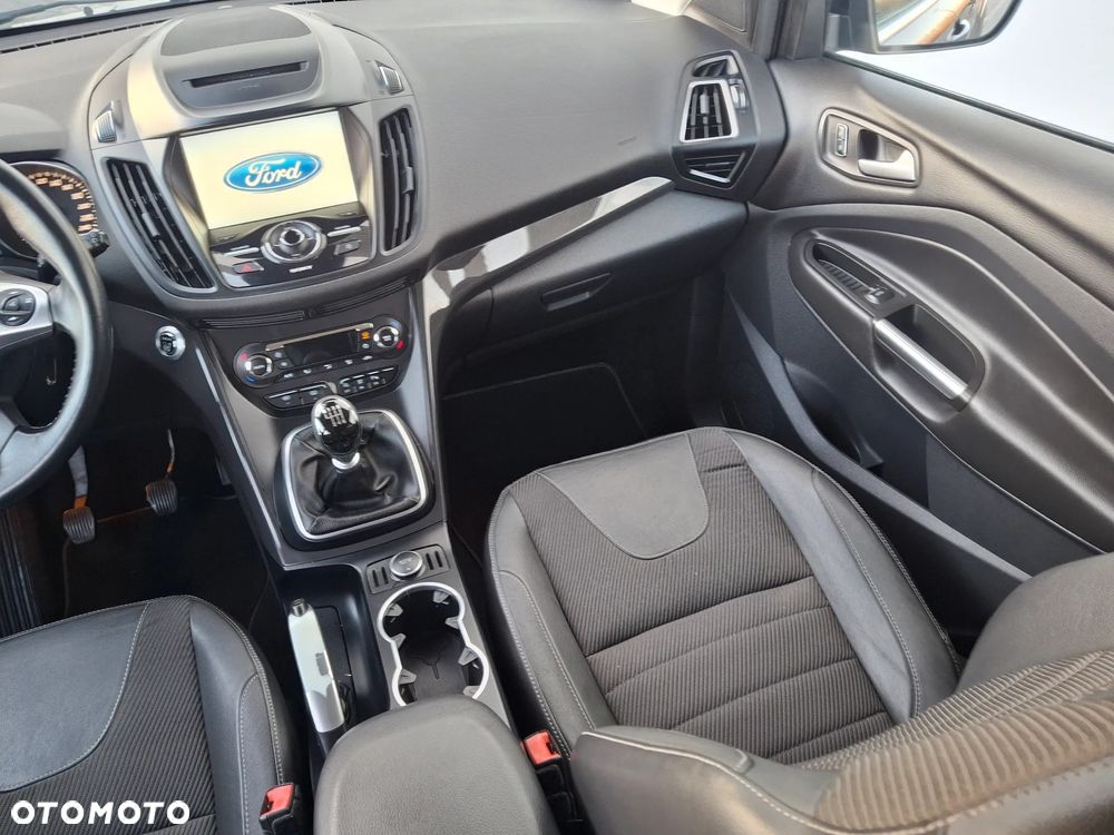 Ford Kuga 2.0 TDCi 2x4 Trend - 35