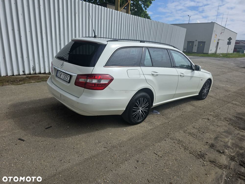 Mercedes-Benz Klasa E 220 CDI DPF BlueEFFICIENCY Automatik - 6