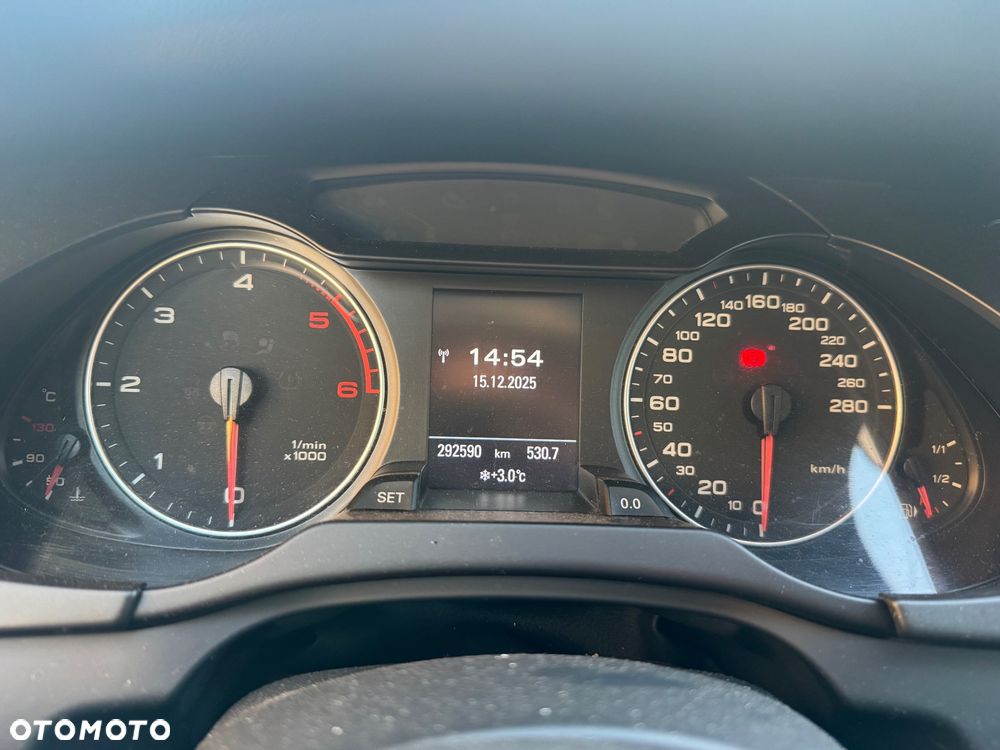 Audi A4 Avant 2.0 TDI - 9