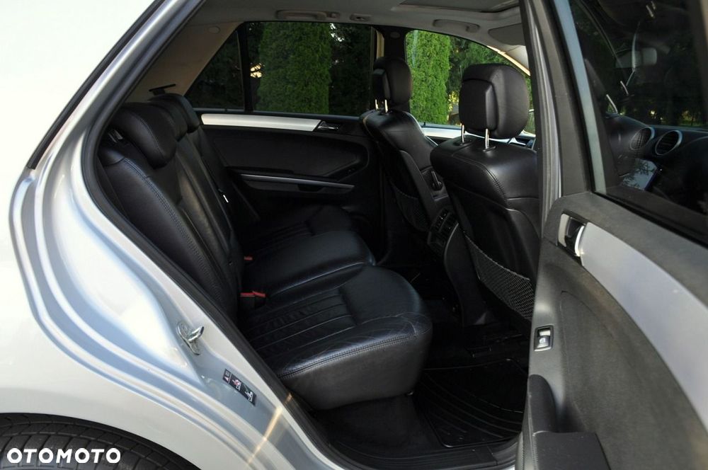 Mercedes-Benz ML - 20