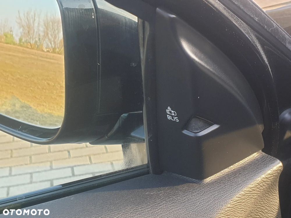 Volvo V40 T3 Drive-E Kinetic - 11