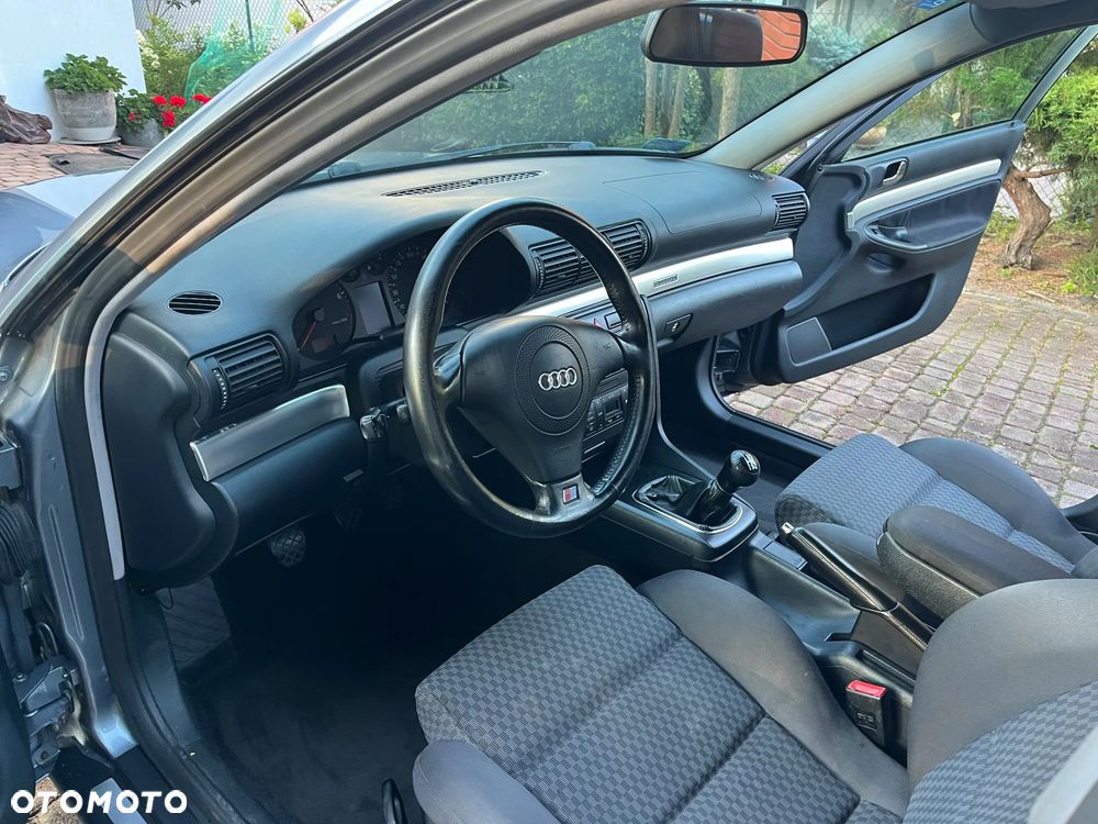 Audi A4 Avant 1.8T Quattro - 11