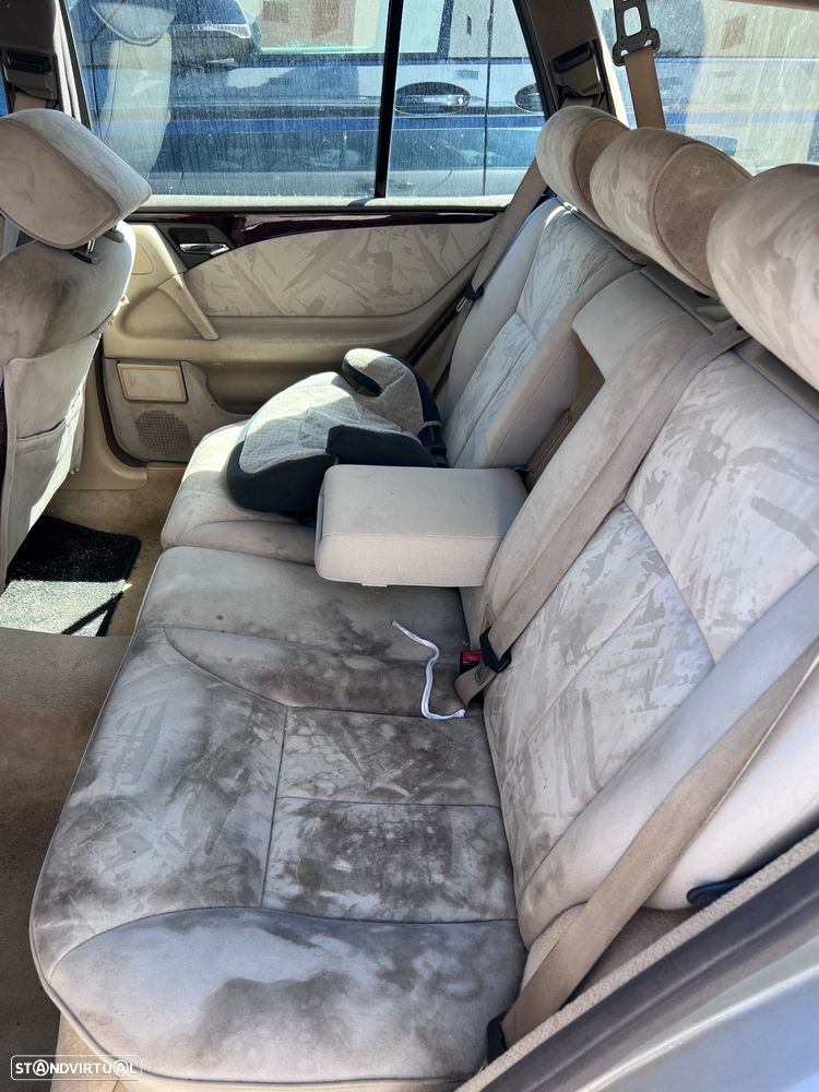 Mercedes-Benz E 290 TD Elegance - 9