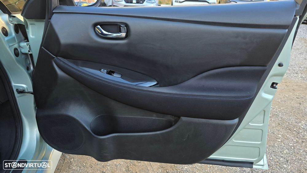 Nissan Leaf N-Connecta - 38