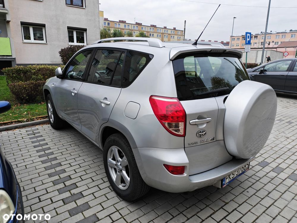 Toyota Rav4 2007 photo 3