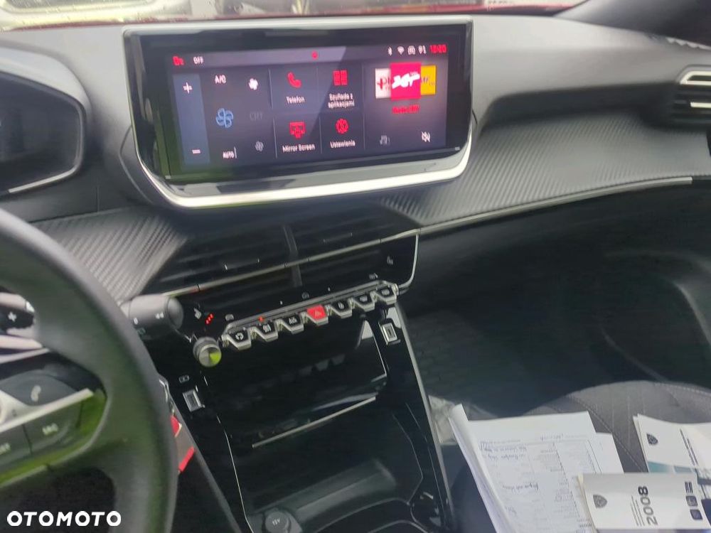 Peugeot 2008 PureTech 130 Allure S&S EAT8 - 6