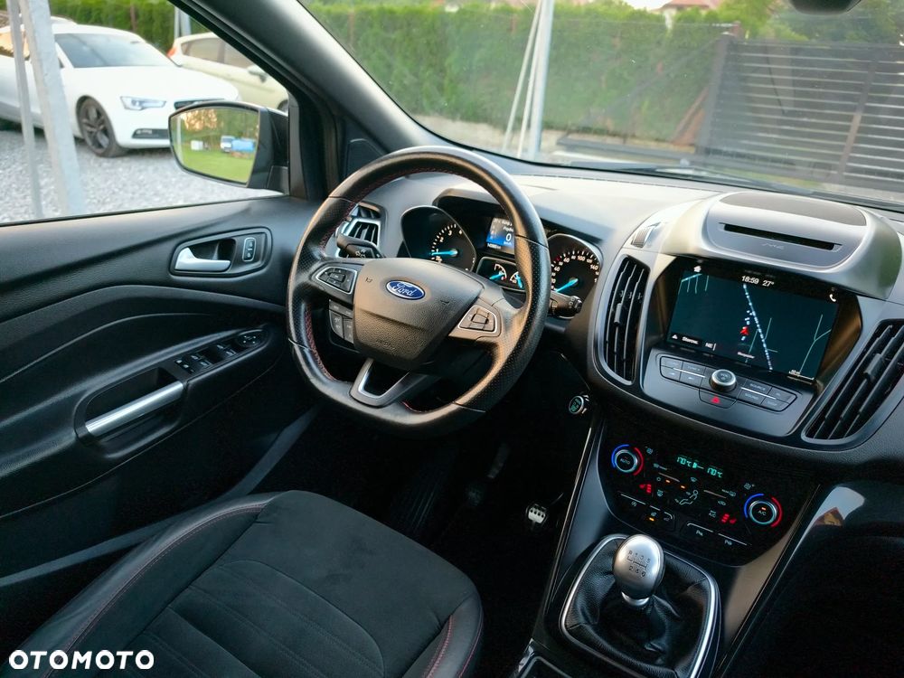 Ford Kuga - 34