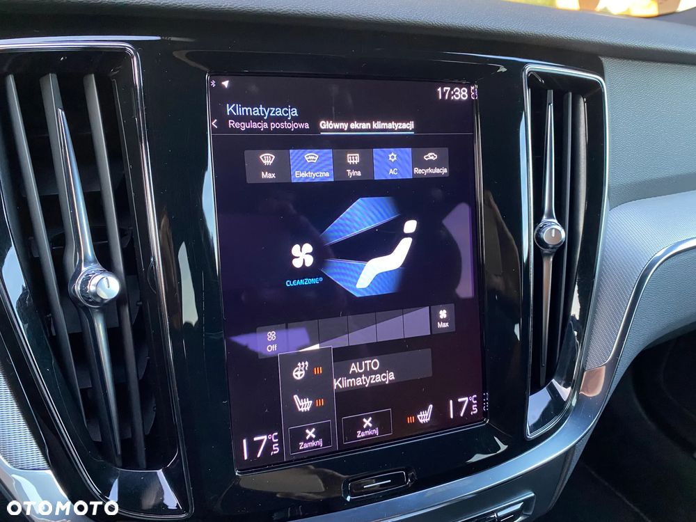 Volvo V60 B3 B R-Design - 25