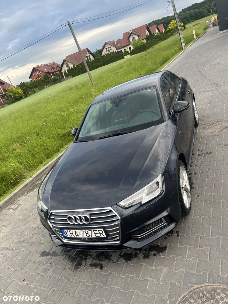 Audi A4 Limousine - 1