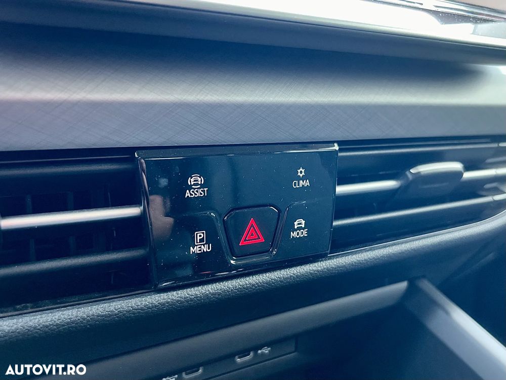 Volkswagen Golf - 22