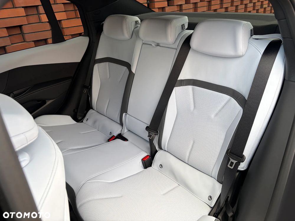 BMW i3 50 xDrive 113.4kWh - 33