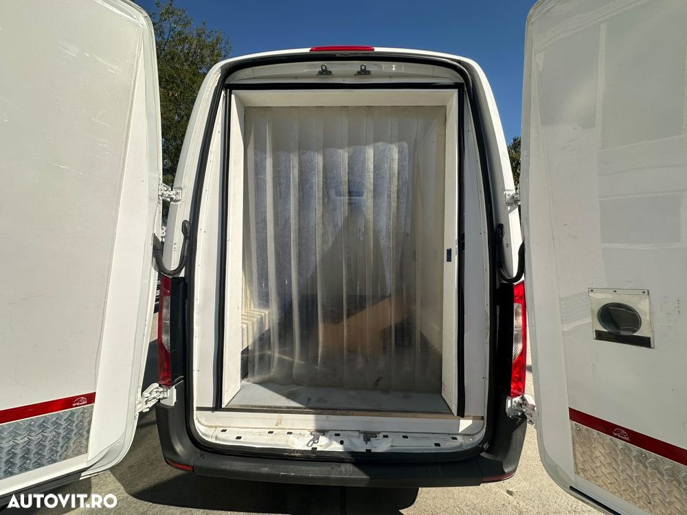 Mercedes-Benz Sprinter - 8