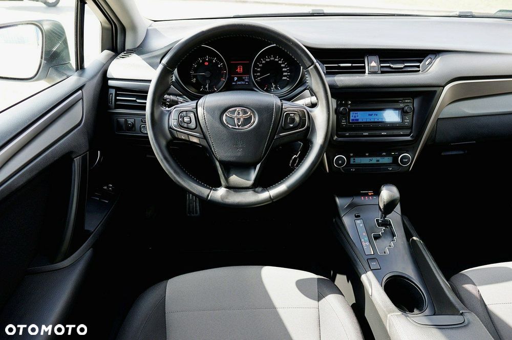 Toyota Avensis 1.8 Active MS - 13