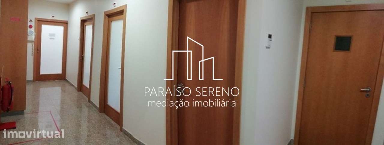 Loja para arrendamento - Grande imagem: 2/12