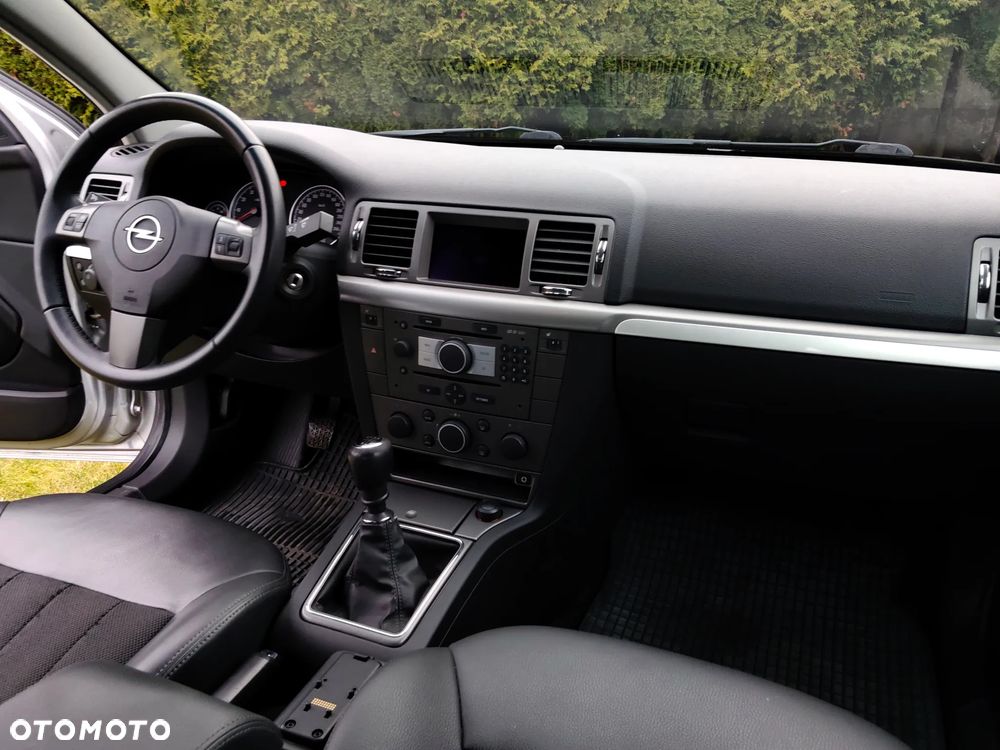 Opel Vectra 2.2 - 16