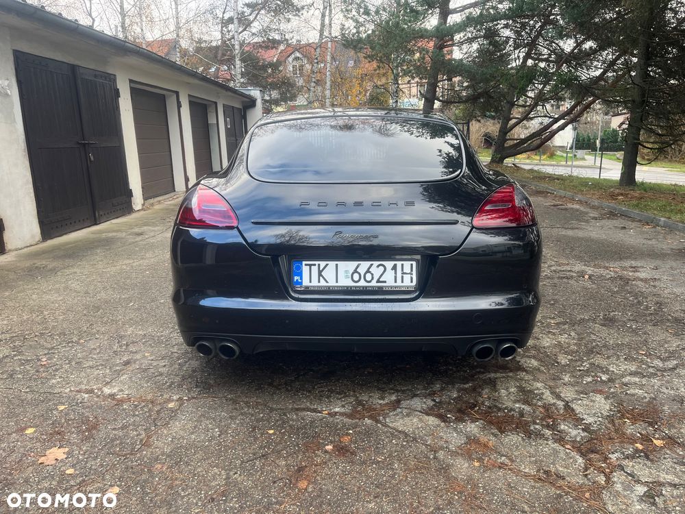 Porsche Panamera 4S - 7