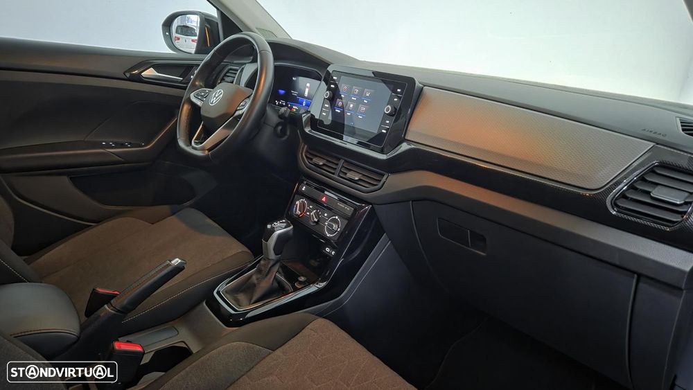 VW T-Cross 1.0 TSI Urban DSG - 9