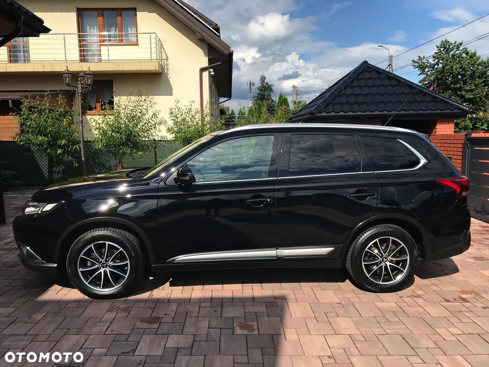 Mitsubishi Outlander 2.2 DI-D 4WD Diamant Edition - 11