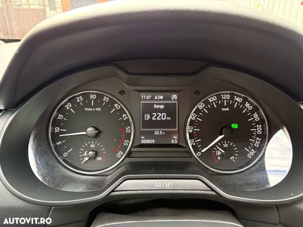 Skoda Octavia Combi 1.6 TDI Green tec DSG Edition - 13