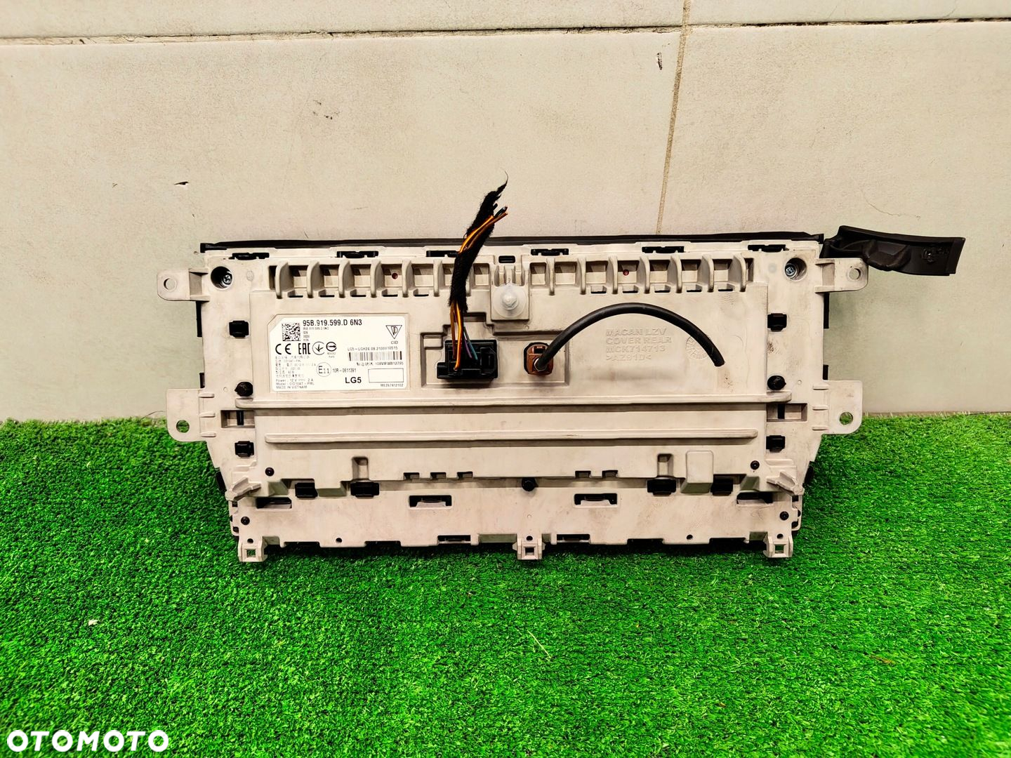 PORSCHE MACAN MONITOR EKRAN LCD 95B919599D - 2