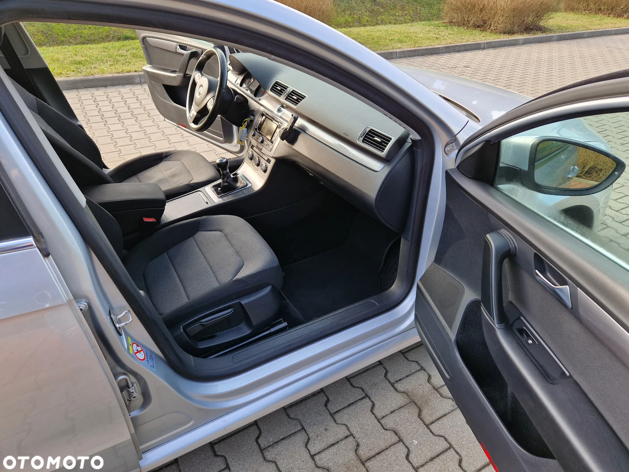 Volkswagen Passat - 18