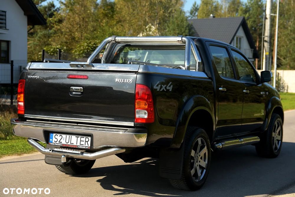 Toyota Hilux 2.5 D-4D SR5 Pakiet Plus - 6
