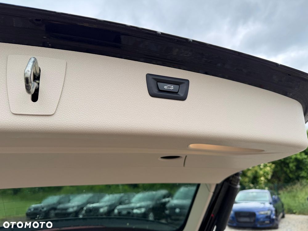 BMW Seria 3 318d Luxury Line - 19