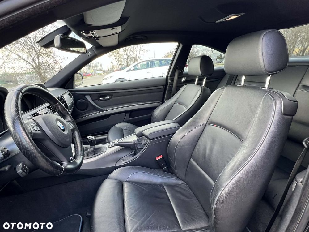 BMW Seria 3 318i - 9