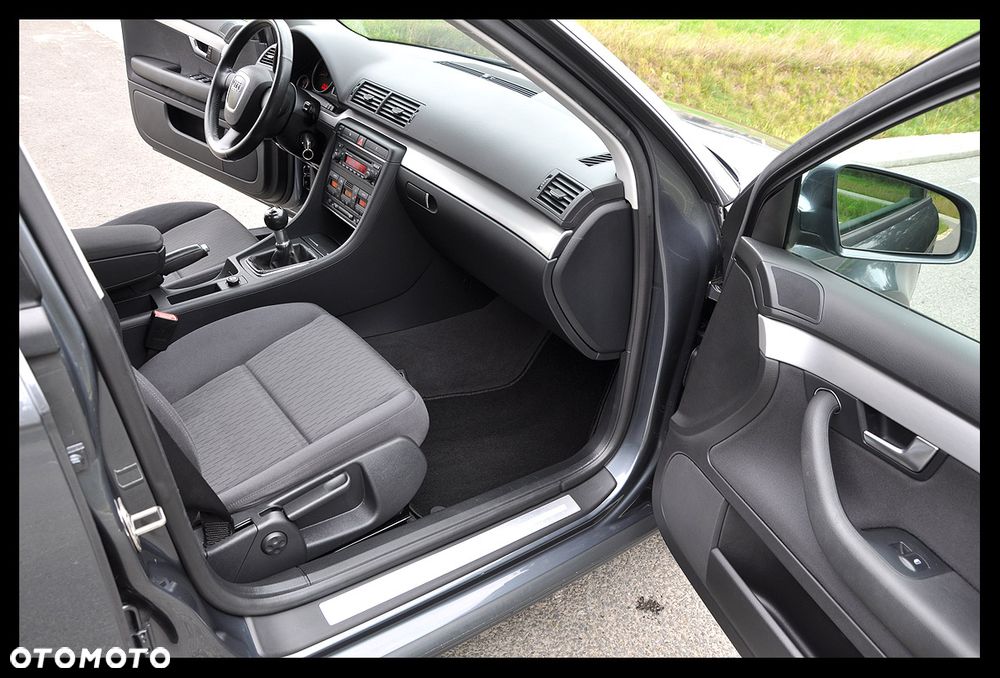 Audi A4 Limousine - 22