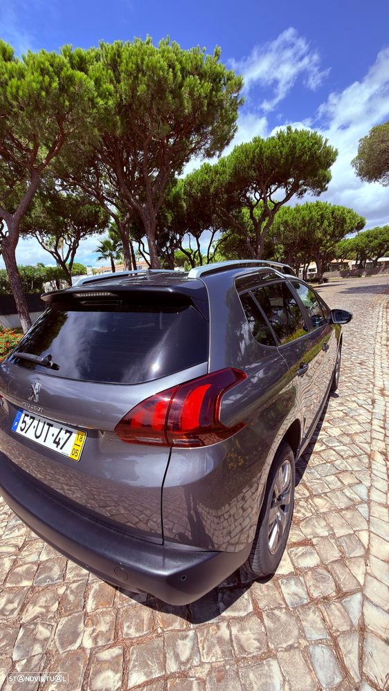 Peugeot 2008 1.2 PureTech Style - 11