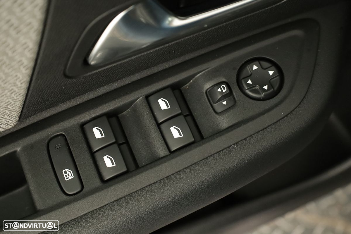 Citroën C4 1.2 PureTech Plus EAT8 - 23