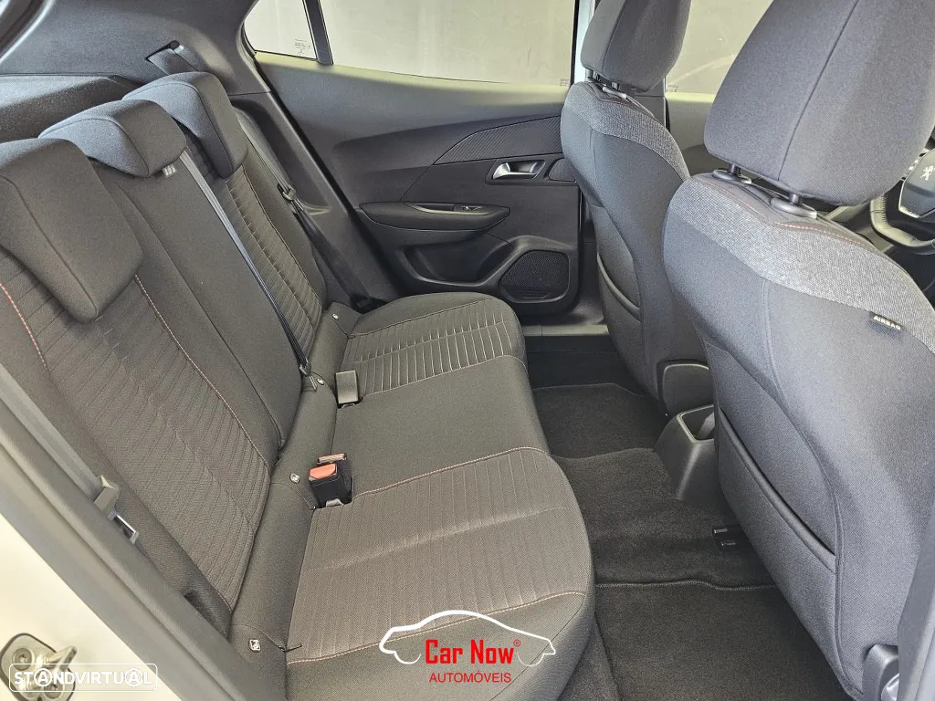 Peugeot 2008 1.2 PureTech Active Pack - 16