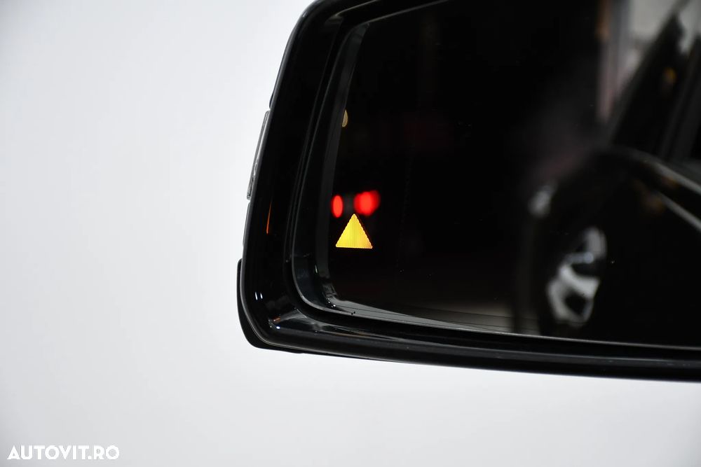 Mercedes-Benz A 220 d 4Matic 7G-DCT AMG Line - 24