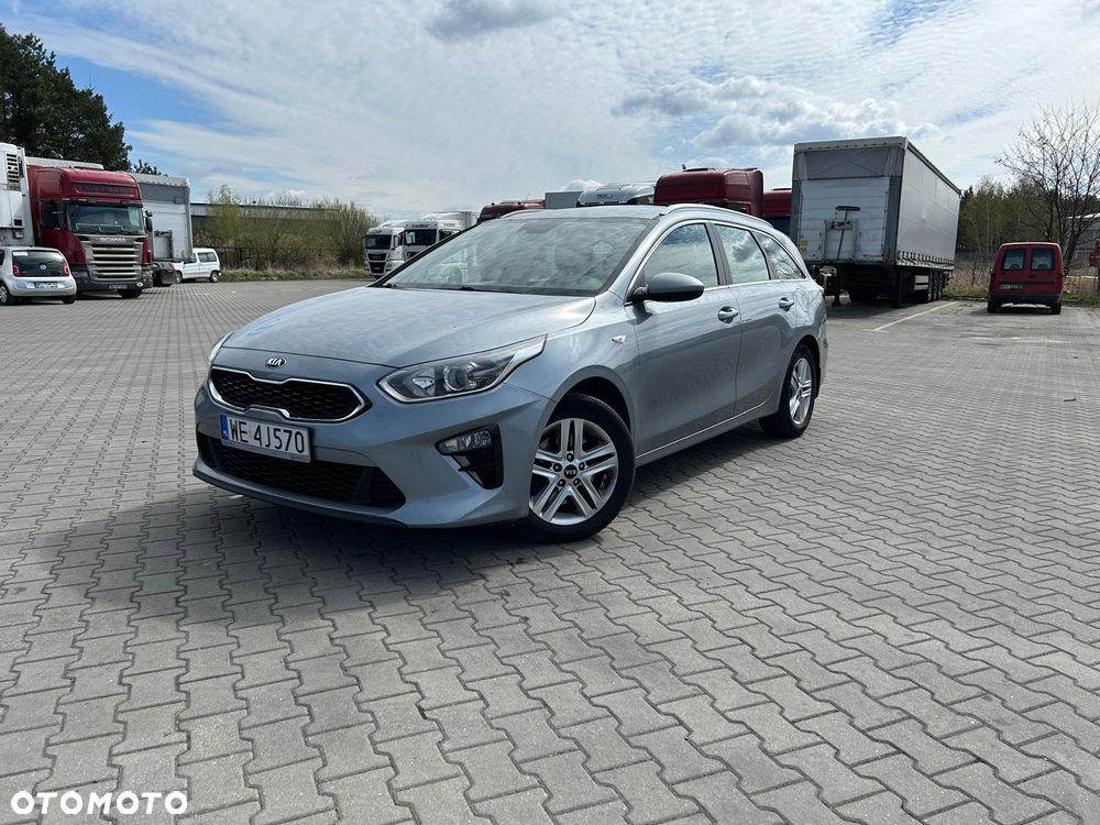 Kia Ceed 1.6 CRDi mHEV M - 1