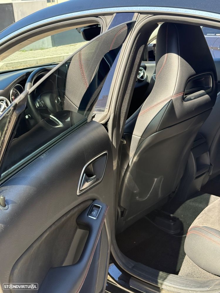 Mercedes-Benz CLA 200 d 7G-DCT - 13