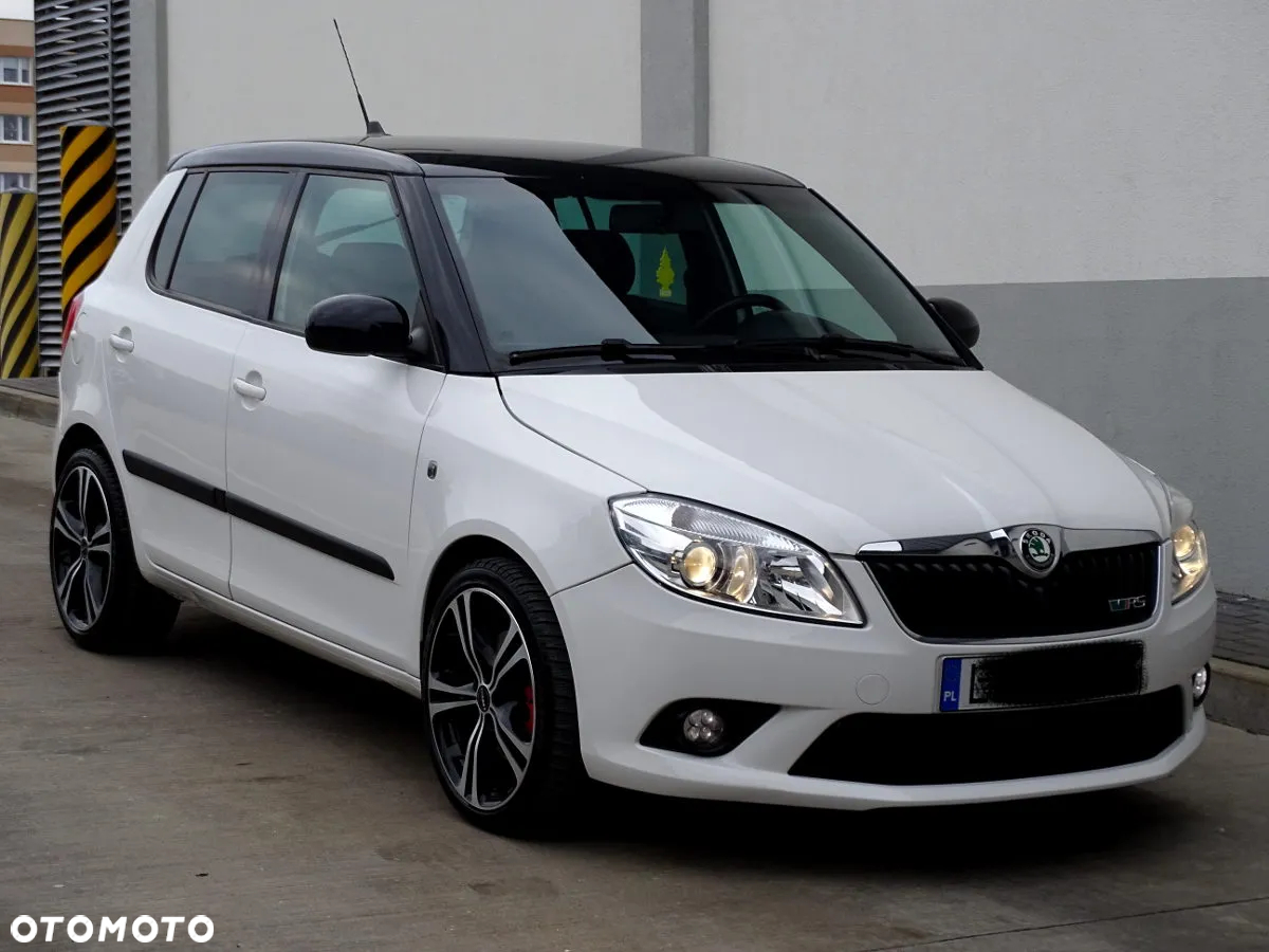 Skoda Fabia 1.4 TSI DSG RS - 3