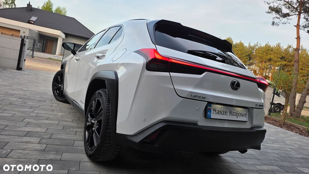 Lexus UX 250h GPF F Impression 2WD - 8