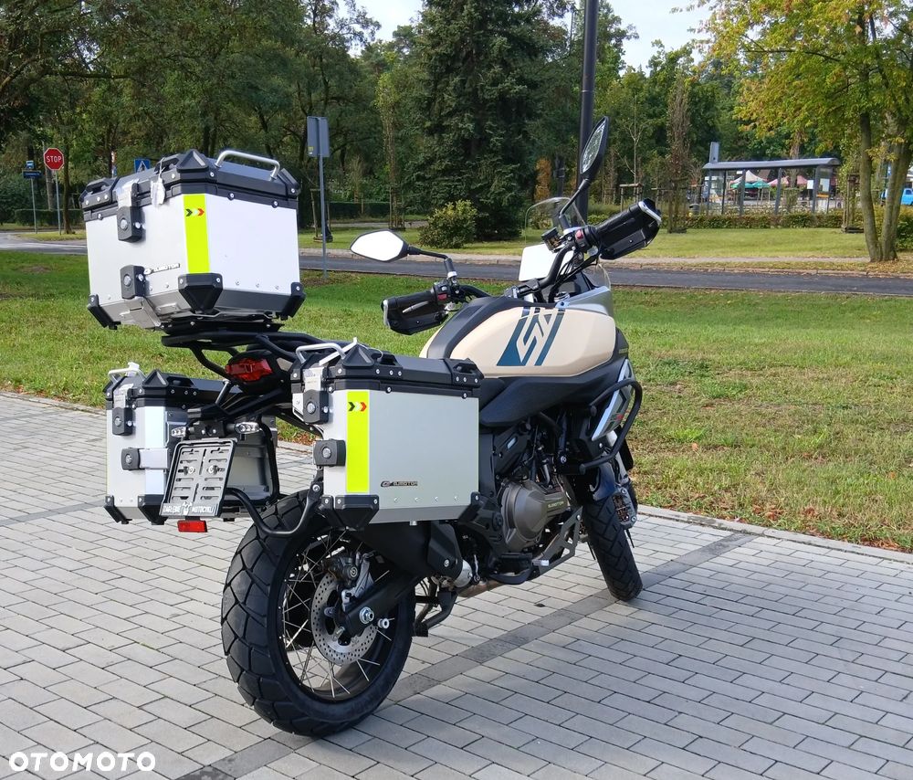 QJMOTOR SRT 600SX - 5